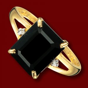 Prsteň zlatý, čierny zafír, diamanty