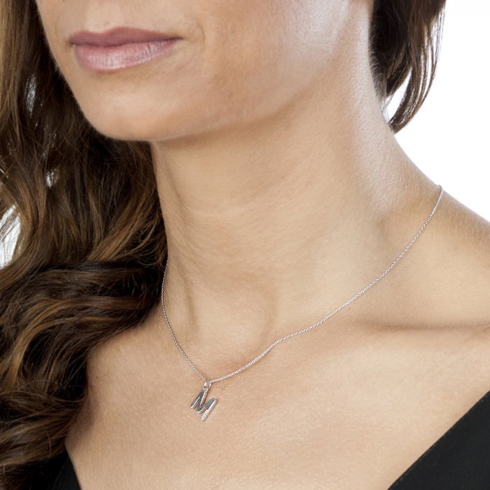 Strieborný prívesok Hot Diamonds Micro M Clasic DP413